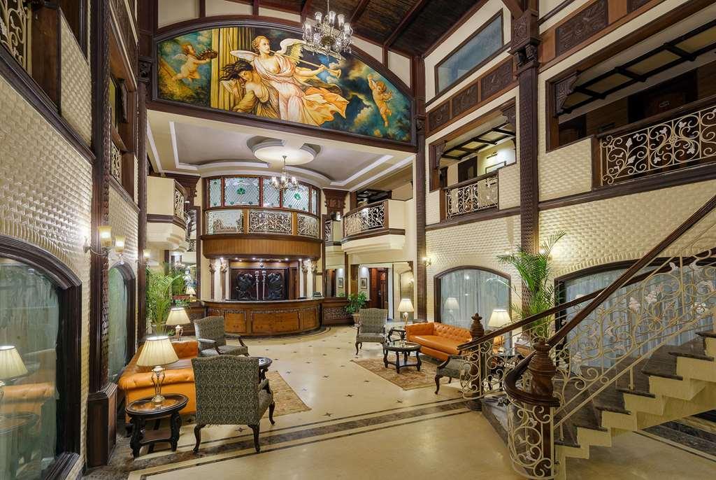 Ramada By Wyndham Mussoorie Mall Road Εσωτερικό φωτογραφία