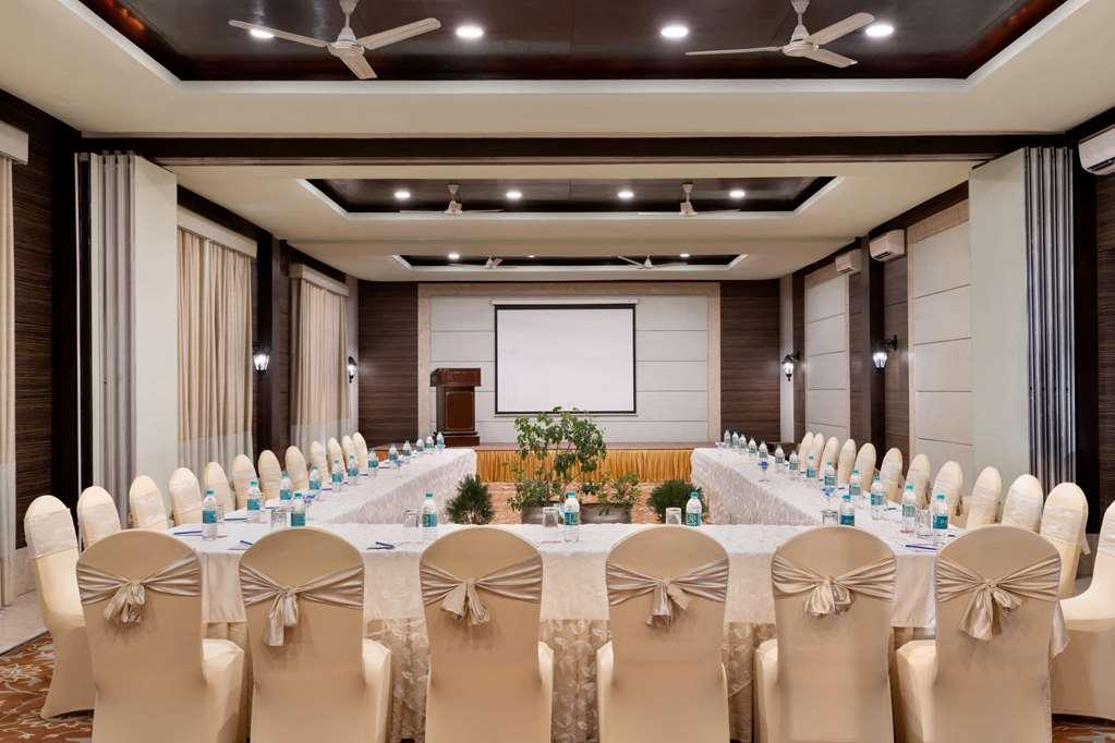 Ramada By Wyndham Mussoorie Mall Road Ανέσεις φωτογραφία