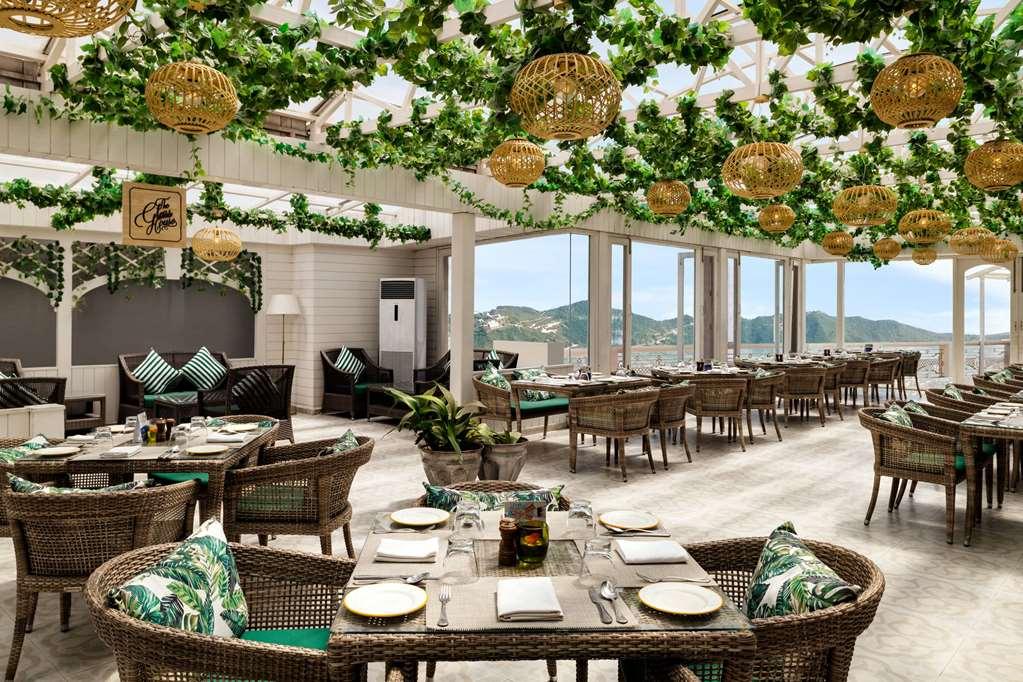 Ramada By Wyndham Mussoorie Mall Road Εστιατόριο φωτογραφία