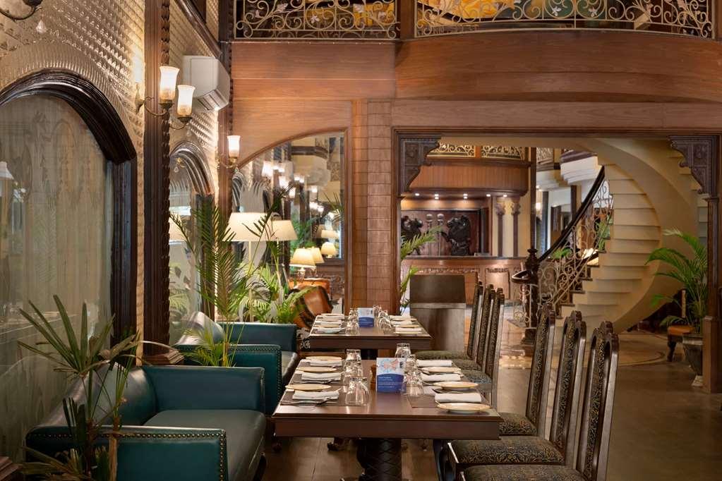 Ramada By Wyndham Mussoorie Mall Road Εστιατόριο φωτογραφία