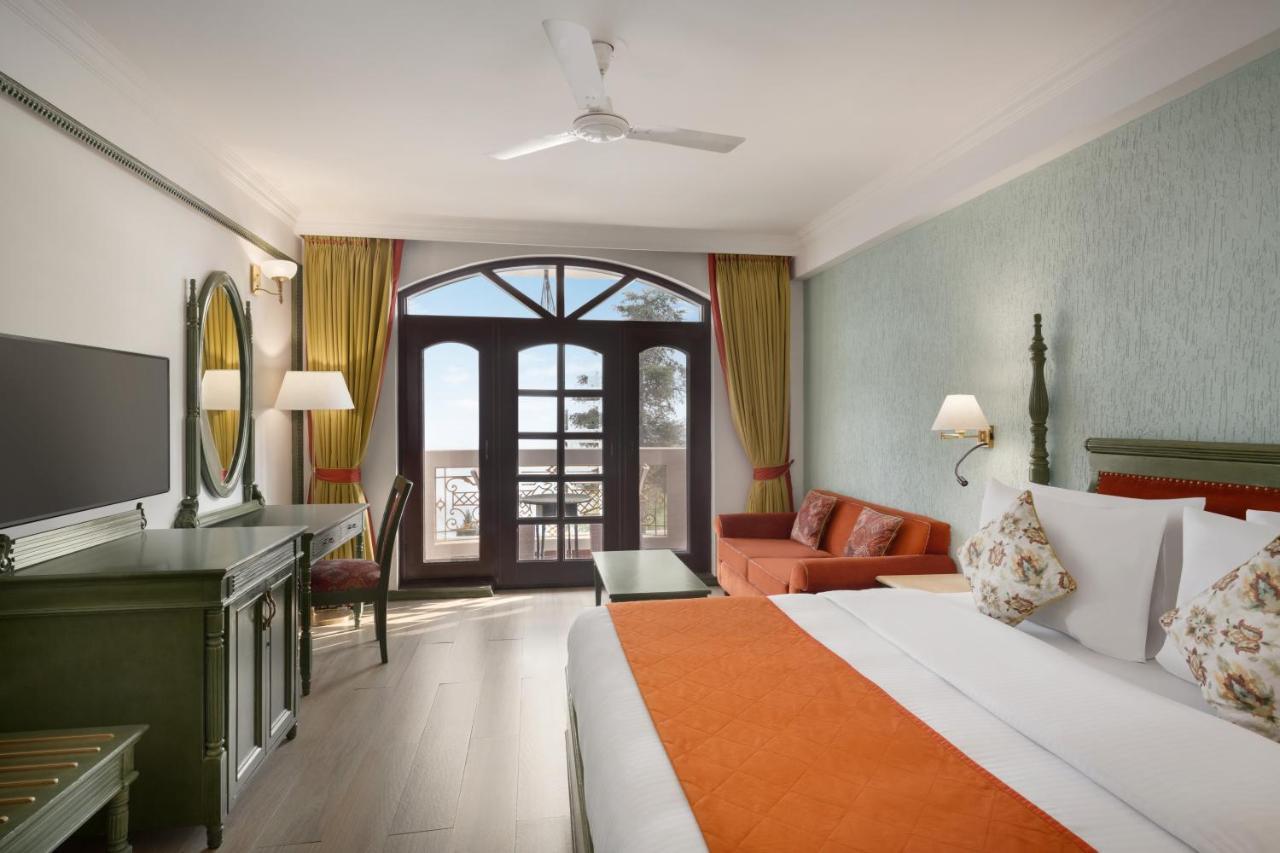 Ramada By Wyndham Mussoorie Mall Road Εξωτερικό φωτογραφία