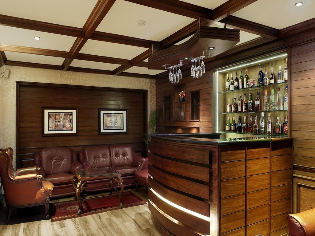 Ramada By Wyndham Mussoorie Mall Road Εξωτερικό φωτογραφία