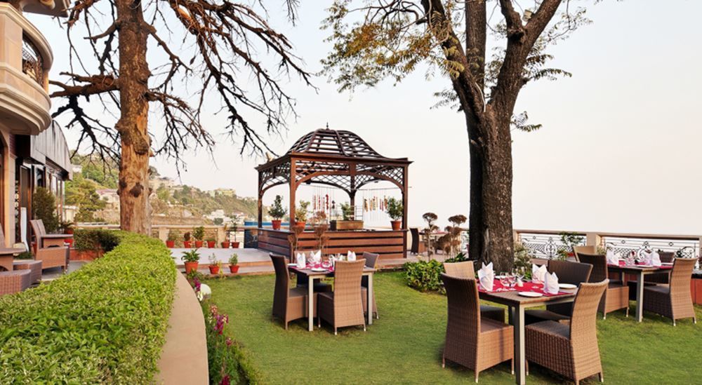 Ramada By Wyndham Mussoorie Mall Road Εξωτερικό φωτογραφία