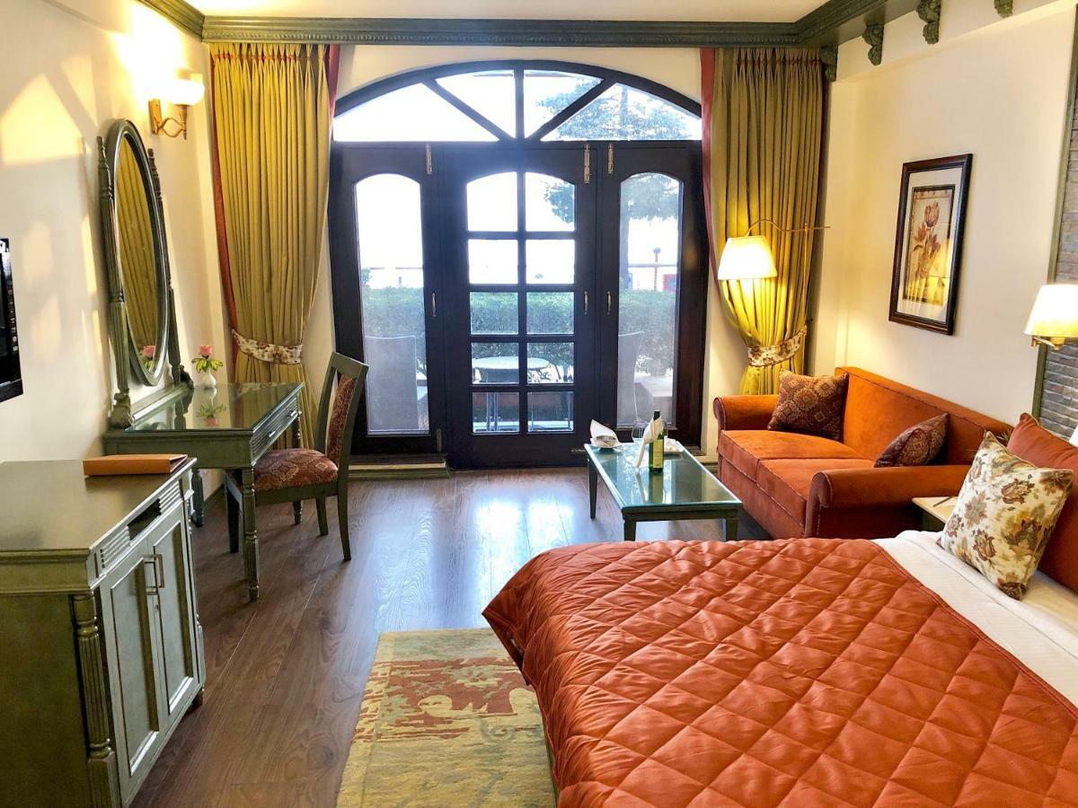 Ramada By Wyndham Mussoorie Mall Road Εξωτερικό φωτογραφία