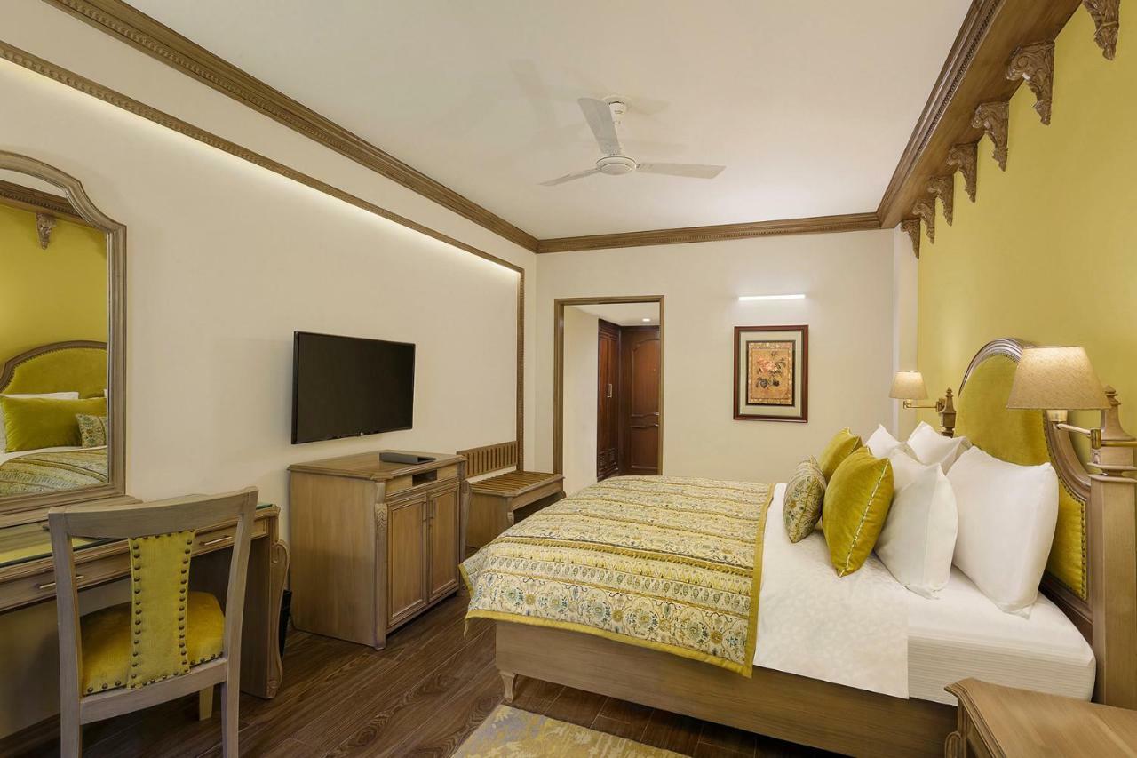 Ramada By Wyndham Mussoorie Mall Road Εξωτερικό φωτογραφία